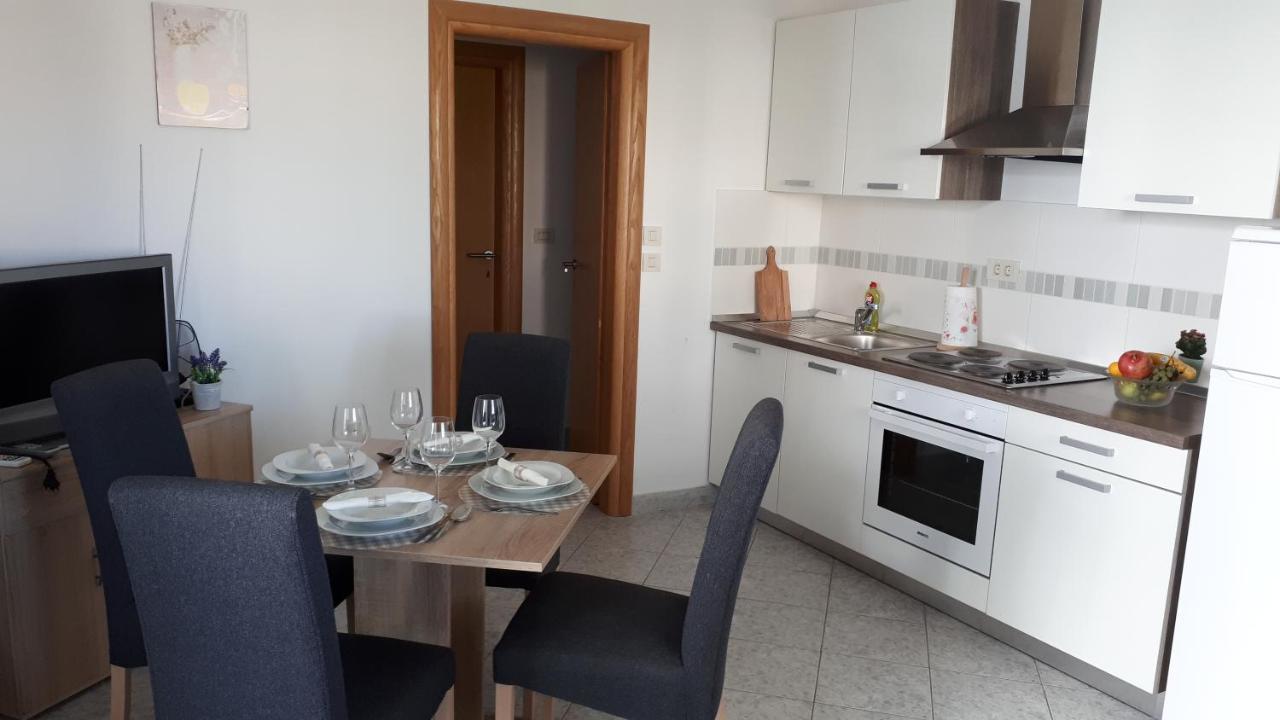 Apartment Dana Zadar Eksteriør bilde